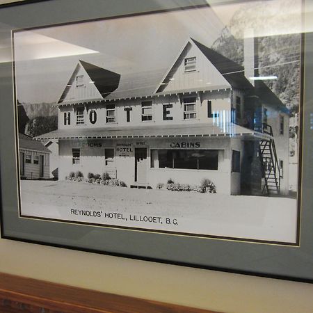 Reynolds Hotel Lillooet Zewnętrze zdjęcie
