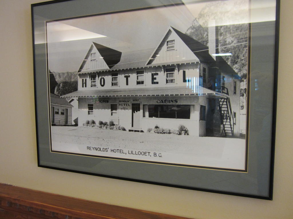 Reynolds Hotel Lillooet Zewnętrze zdjęcie
